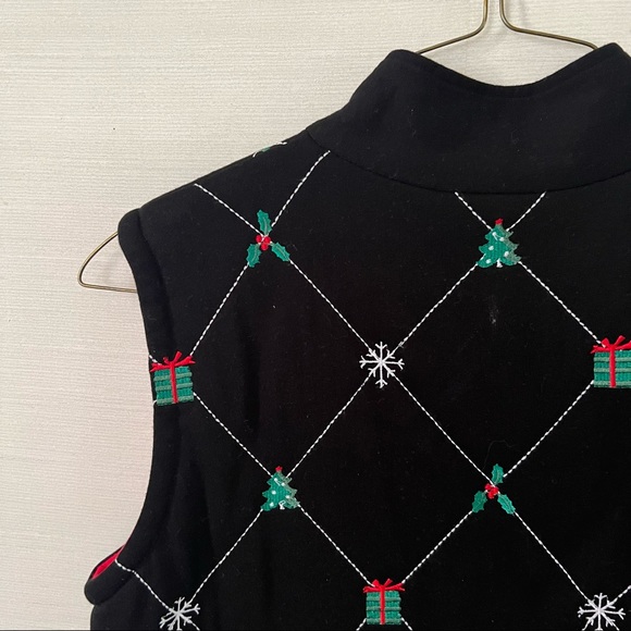 Belle Point Black Christmas Sweater Vest - Picture 6 of 15